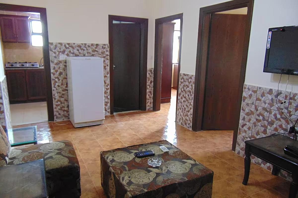 Al-Nujoom Hotel Suites Amman Eksteriør billede