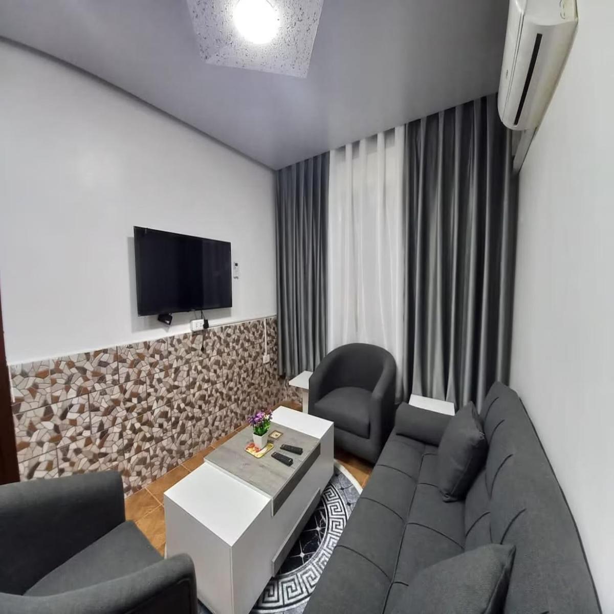 Al-Nujoom Hotel Suites Amman Eksteriør billede