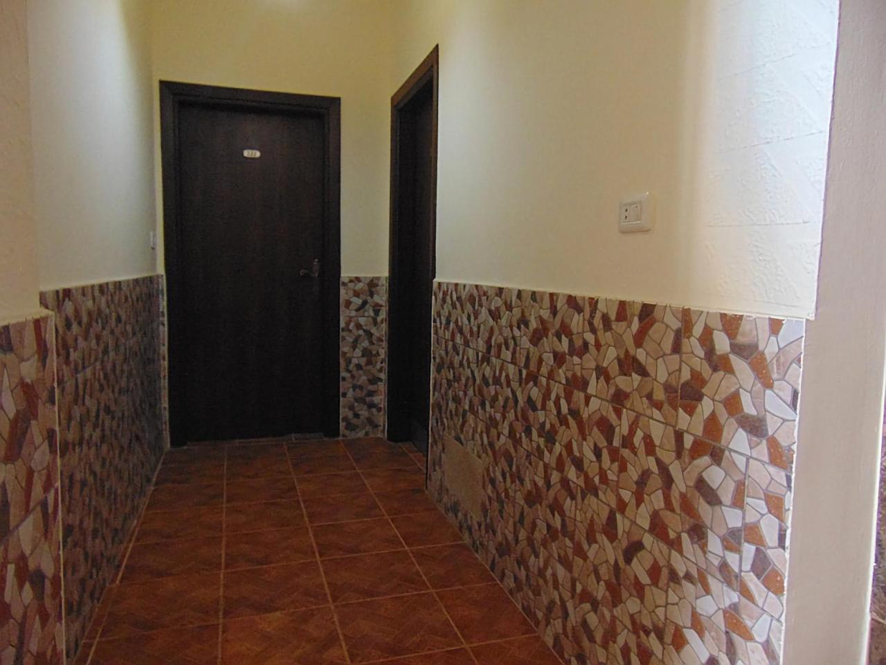Al-Nujoom Hotel Suites Amman Eksteriør billede